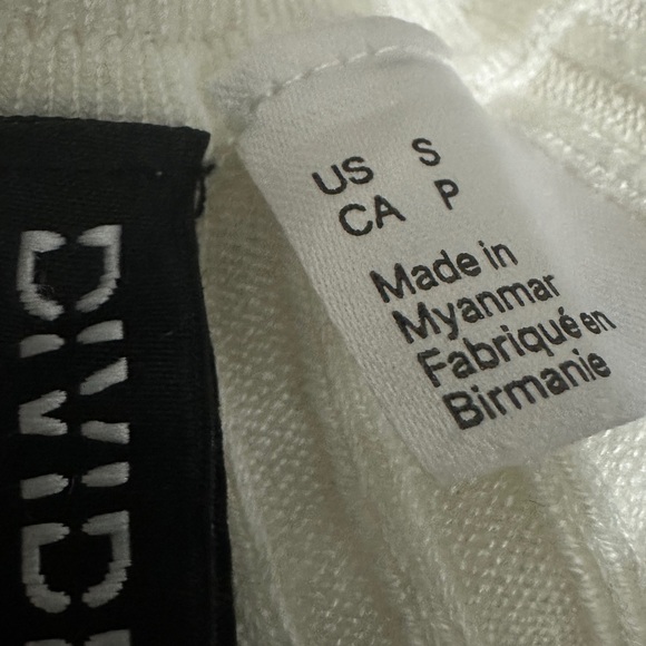 301 H&M | NWOT White Ribbed Knit Long Sleeve Crew Neck Pullover Sweater (size S) - Picture 7 of 13